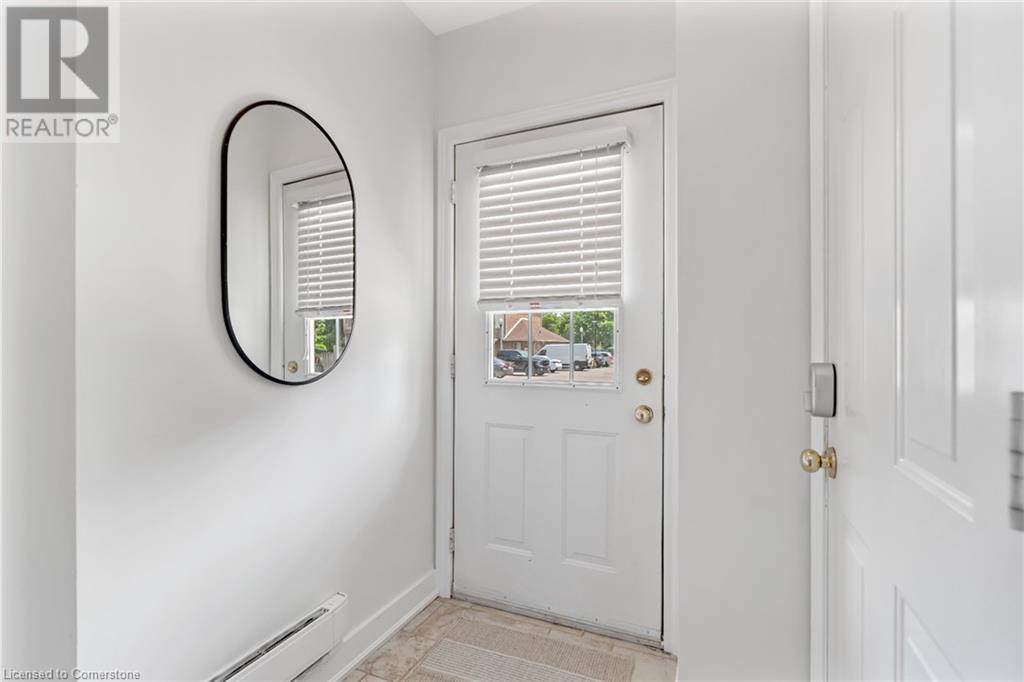 Property at 4045 UPPER MIDDLE Road Unit# 46 image 4