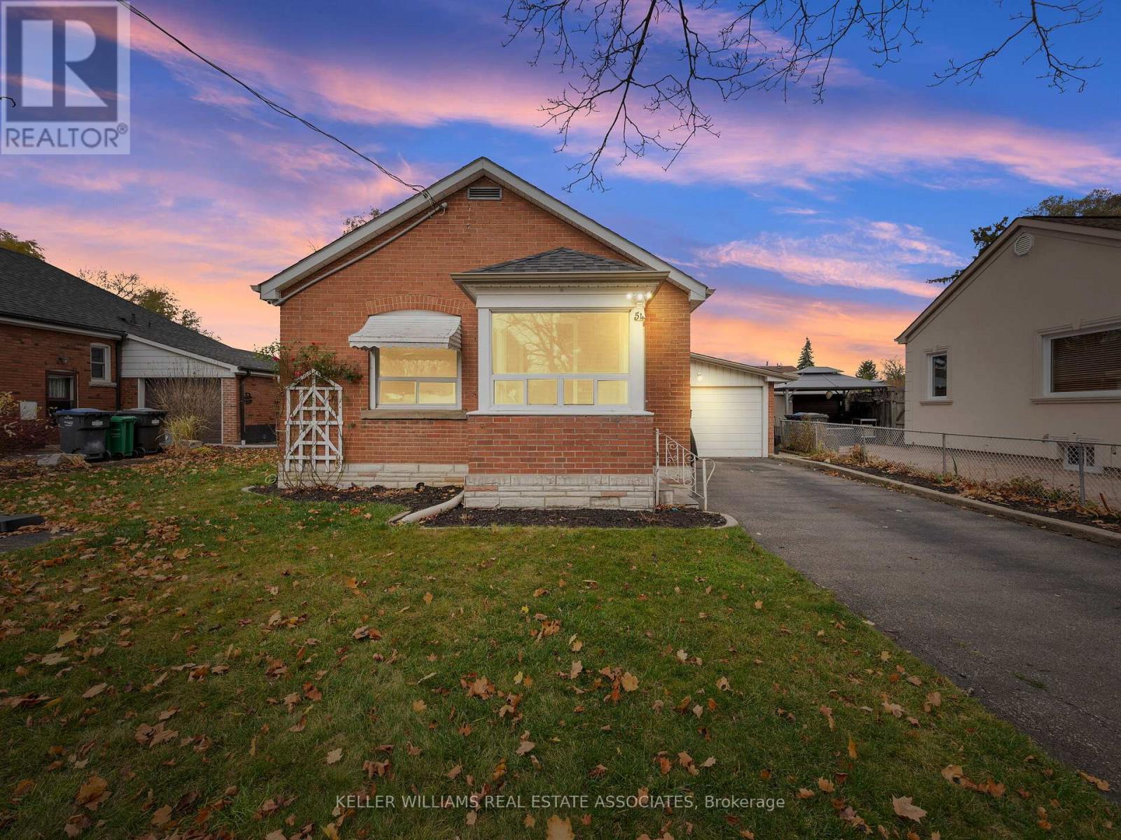 Property at 54 WOODWARD AVENUE image 4