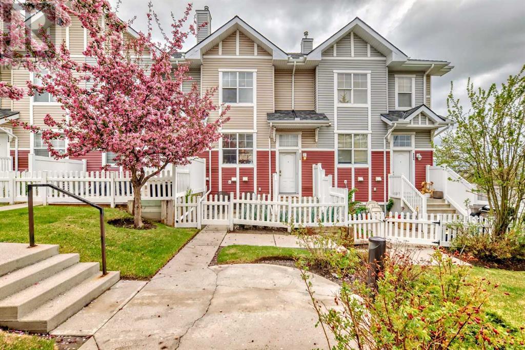 Property at 3262 New Brighton Gardens SE image 2