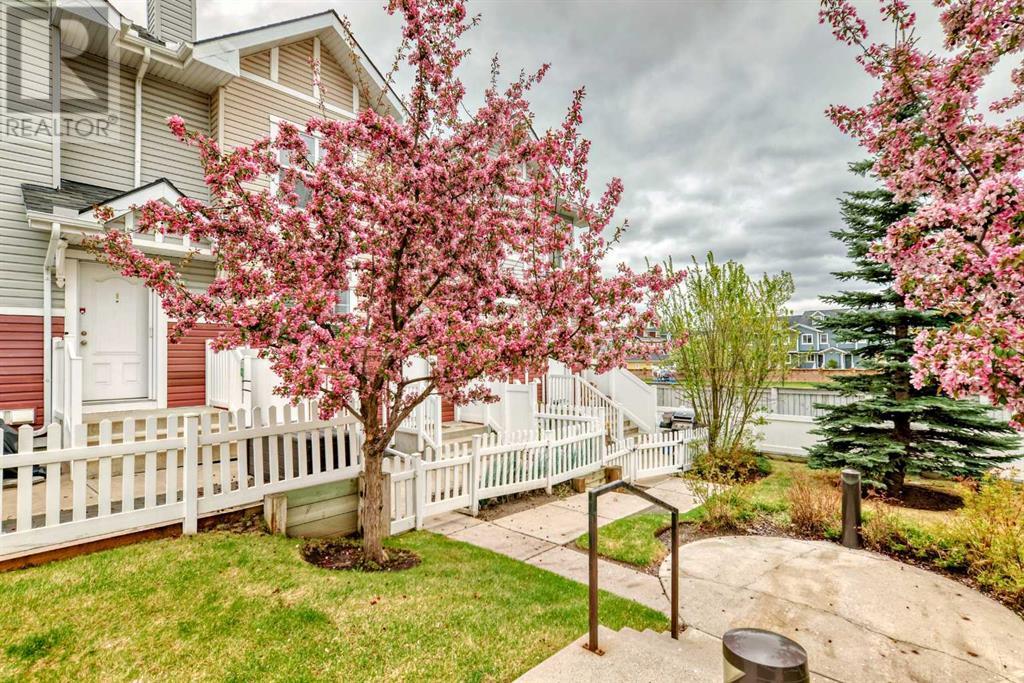 Property at 3262 New Brighton Gardens SE image 3