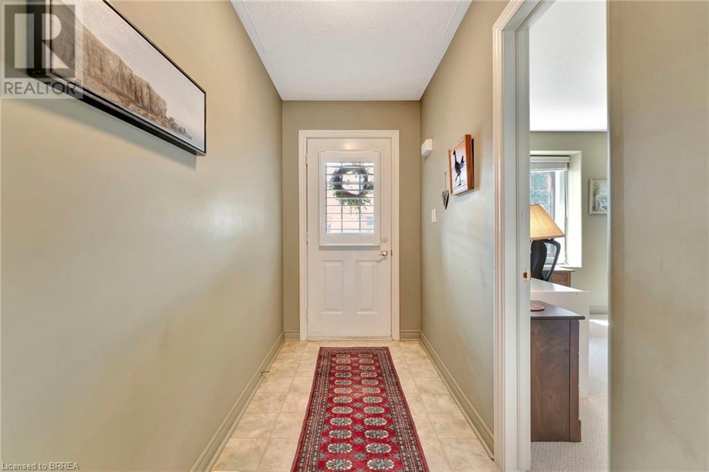 Property at 25 COBDEN Court Unit# 25 image 5