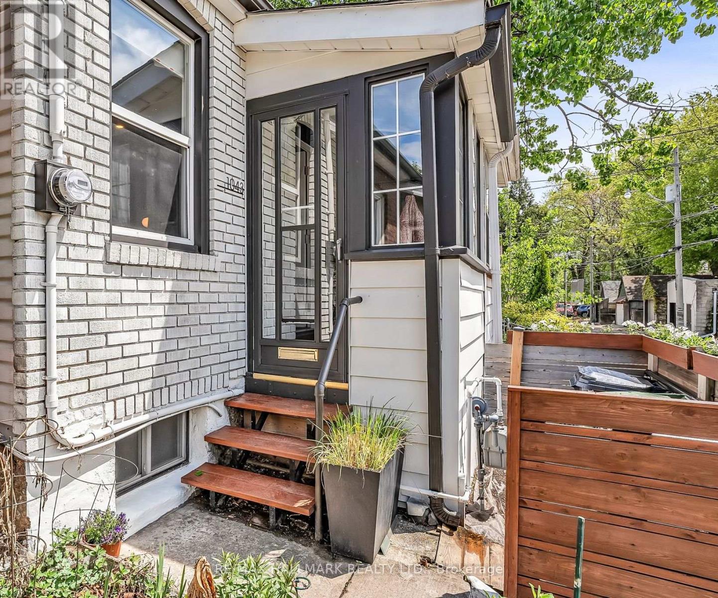 Property at 1043 CRAVEN ROAD image 2
