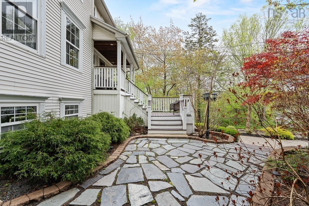 Property at 26 Centre Street image 3