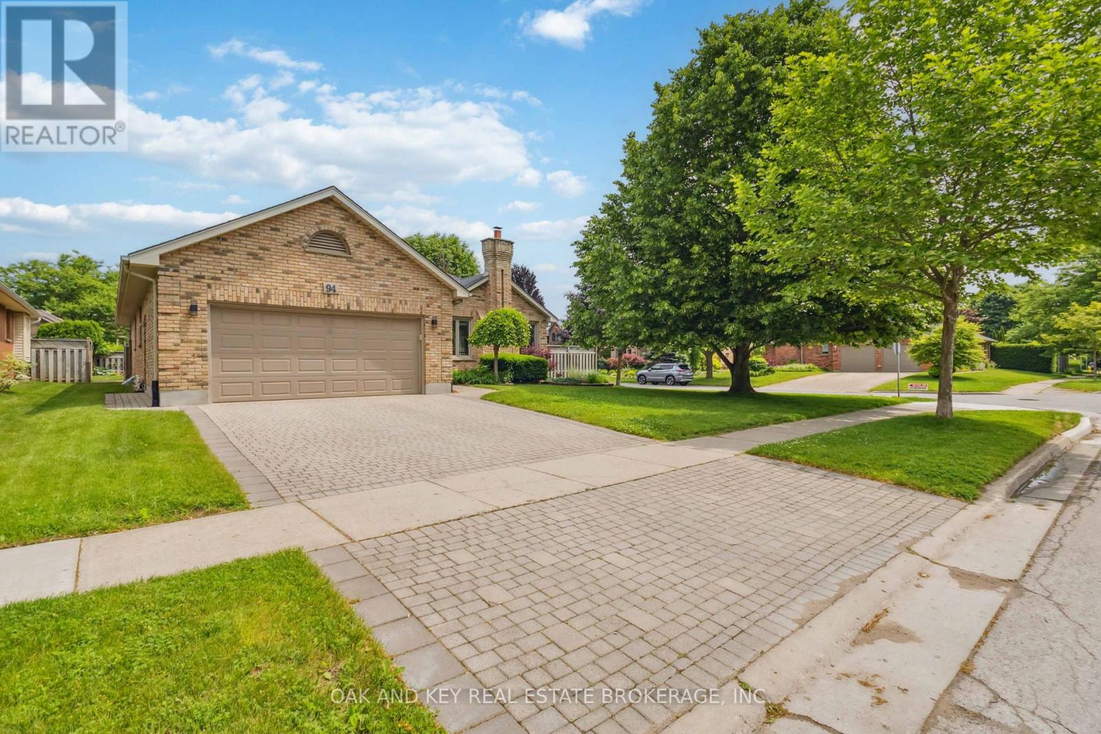 Property at 94 SUNNYSIDE DRIVE image 3