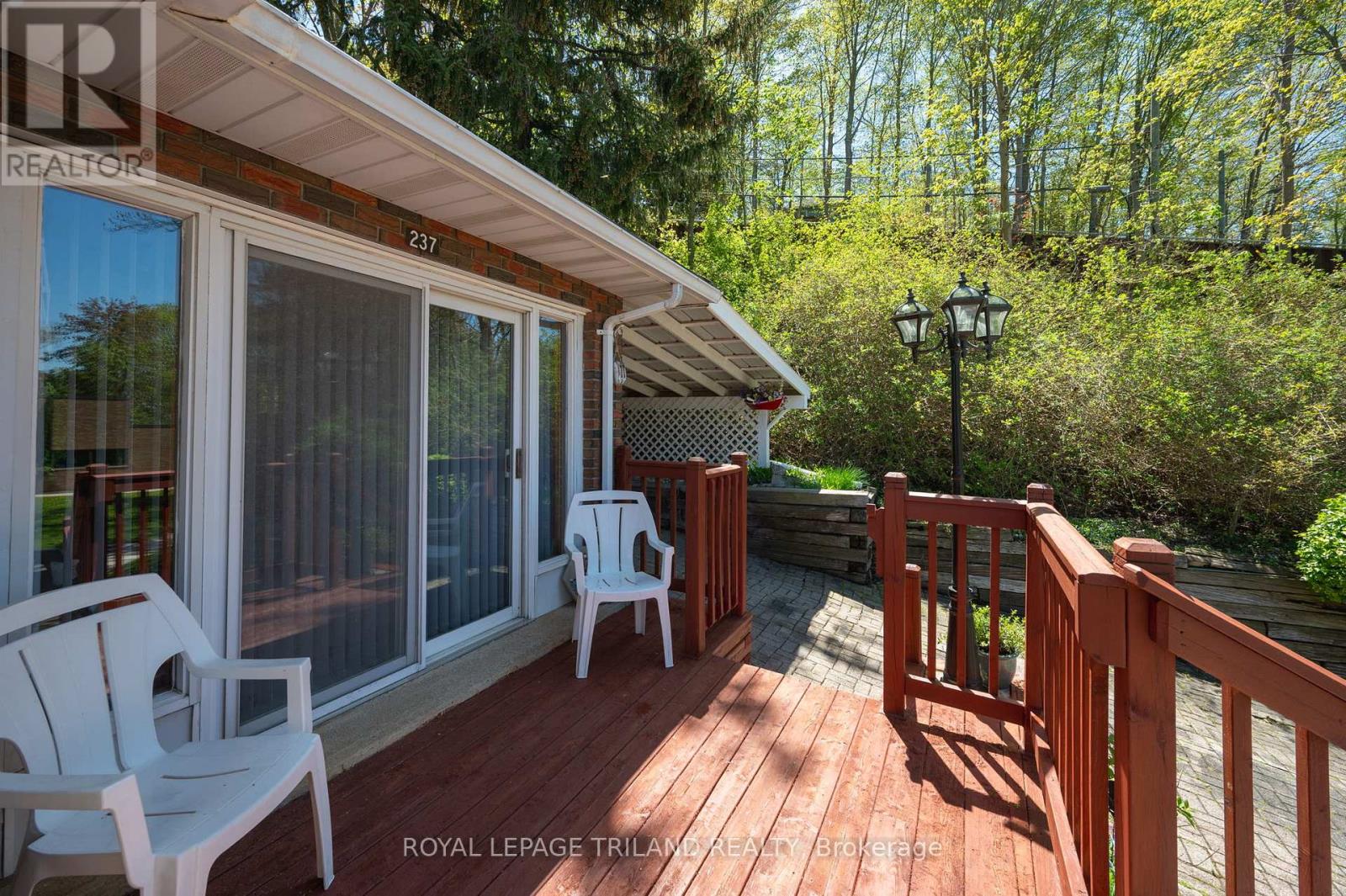 237 Frances Street, Central Elgin, Ontario  N5L 1A8 - Photo 16 - X12223041