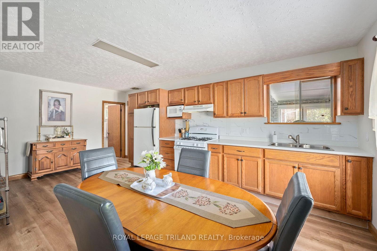 237 Frances Street, Central Elgin, Ontario  N5L 1A8 - Photo 33 - X12223041