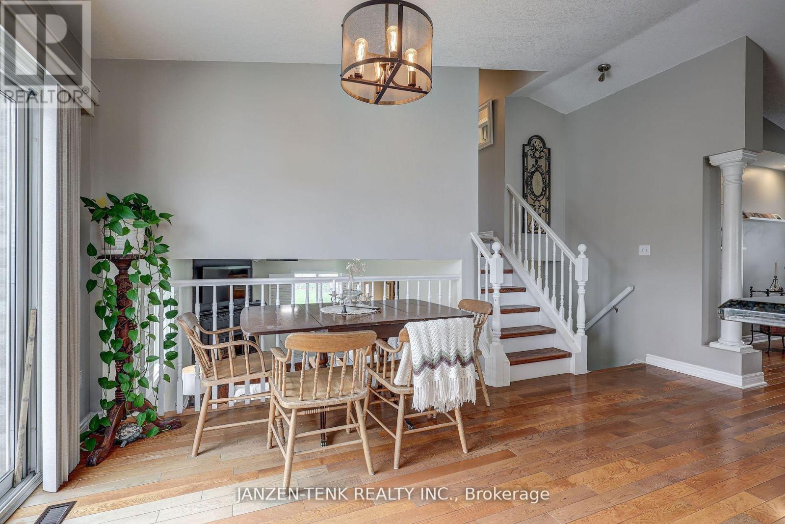 2 Rosethorn Court, St. Thomas, Ontario  N5R 6C7 - Photo 11 - X12223072