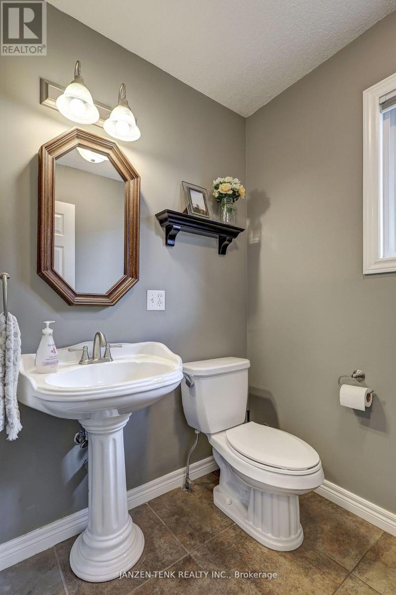 2 Rosethorn Court, St. Thomas, Ontario  N5R 6C7 - Photo 19 - X12223072