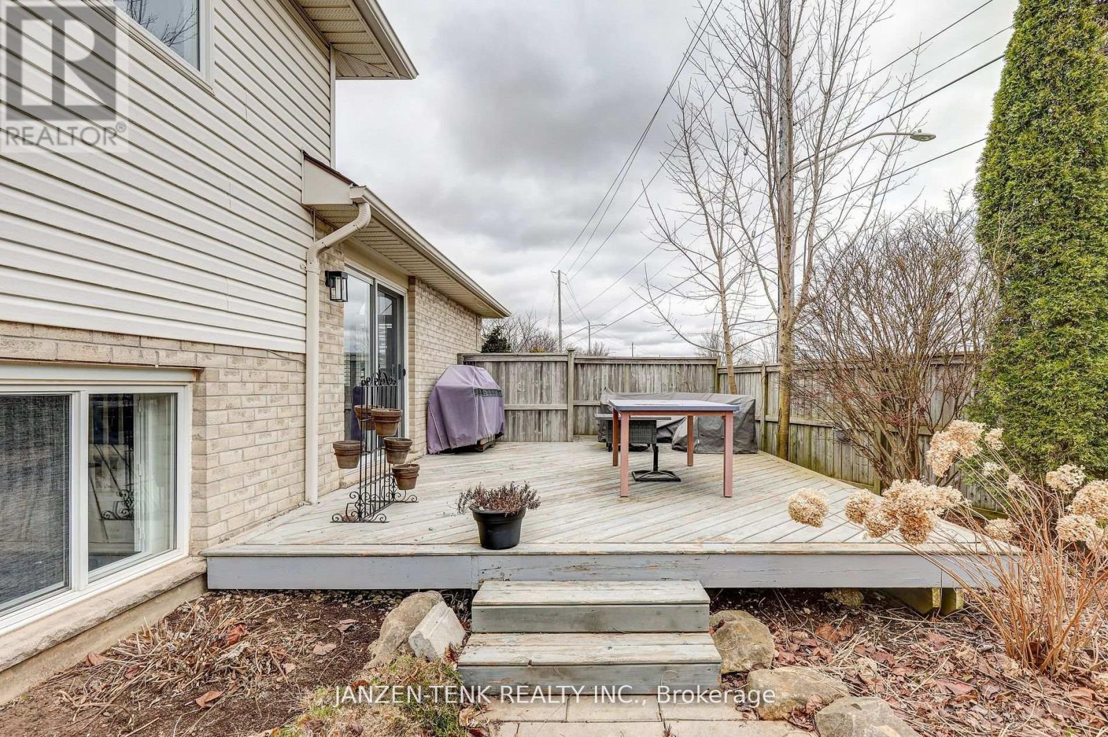2 Rosethorn Court, St. Thomas, Ontario  N5R 6C7 - Photo 26 - X12223072