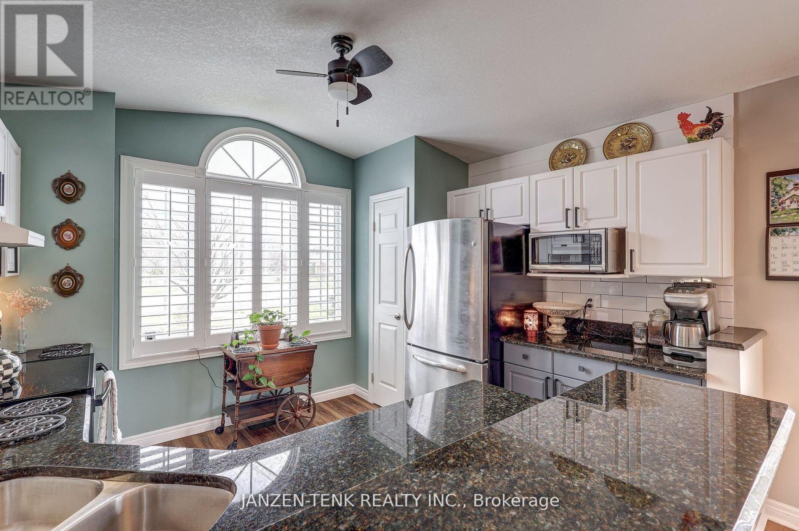 2 Rosethorn Court, St. Thomas, Ontario  N5R 6C7 - Photo 8 - X12223072