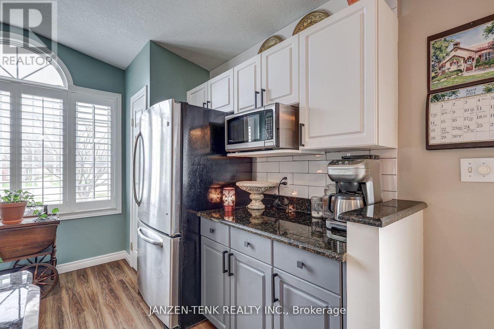 2 Rosethorn Court, St. Thomas, Ontario  N5R 6C7 - Photo 9 - X12223072