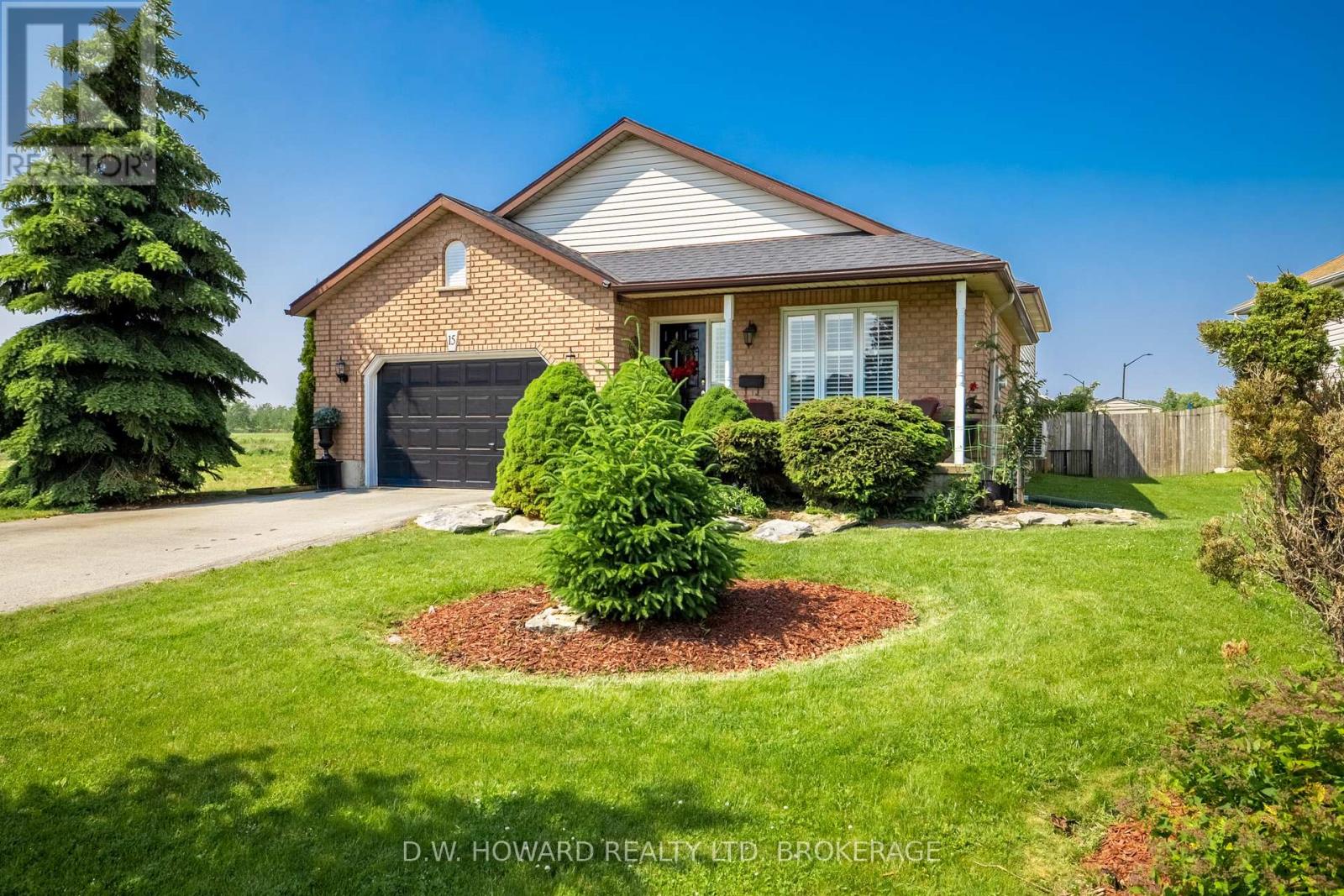 Property at 15 MEADOWLARK DRIVE image 1