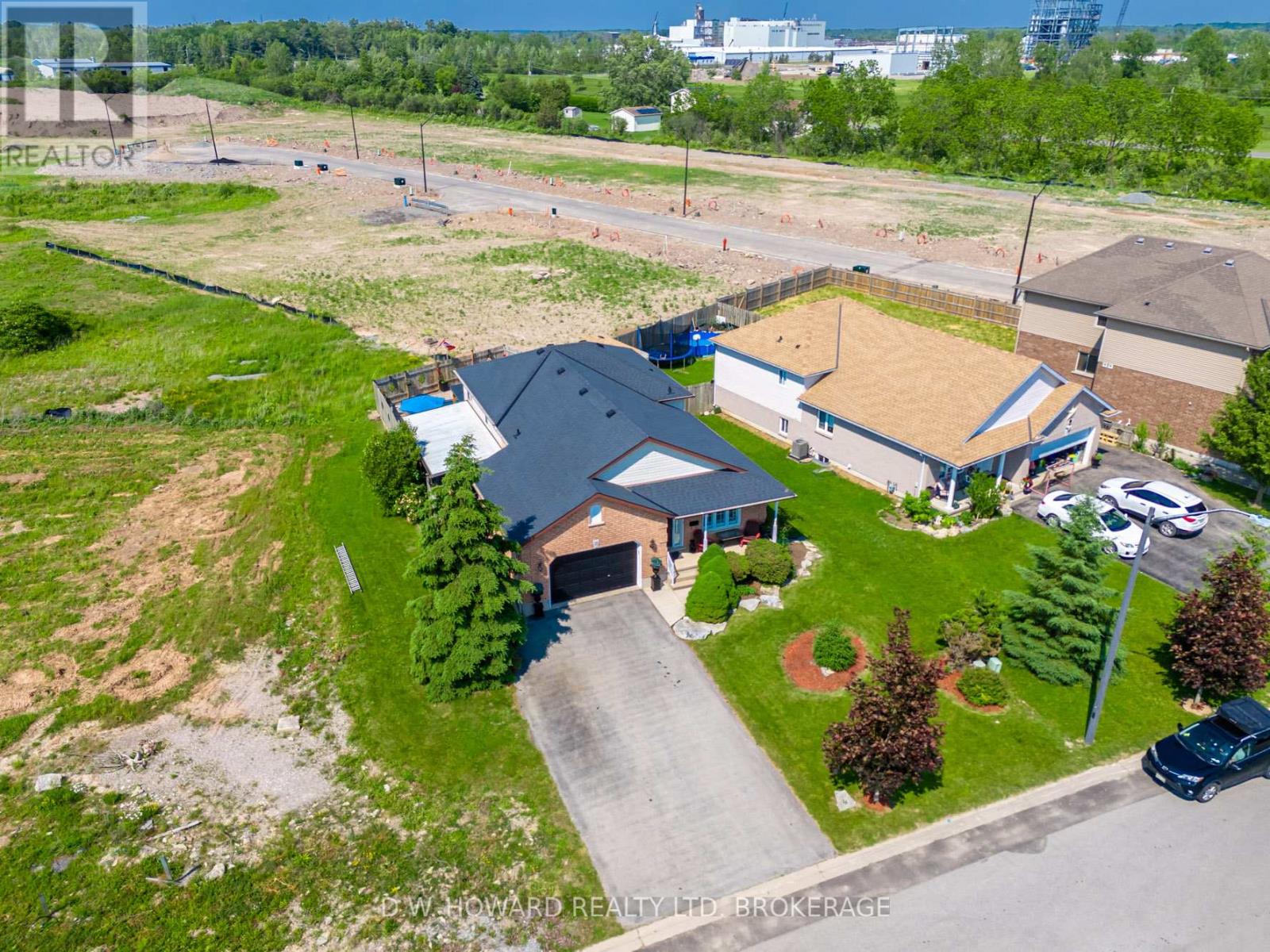 15 Meadowlark Drive, Port Colborne, Ontario  L3K 6E3 - Photo 40 - X12222939