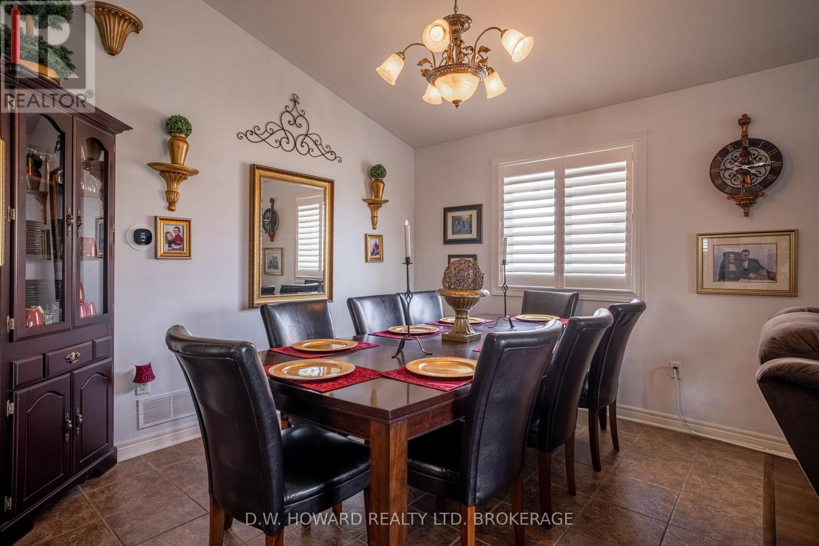 15 Meadowlark Drive, Port Colborne, Ontario  L3K 6E3 - Photo 9 - X12222939