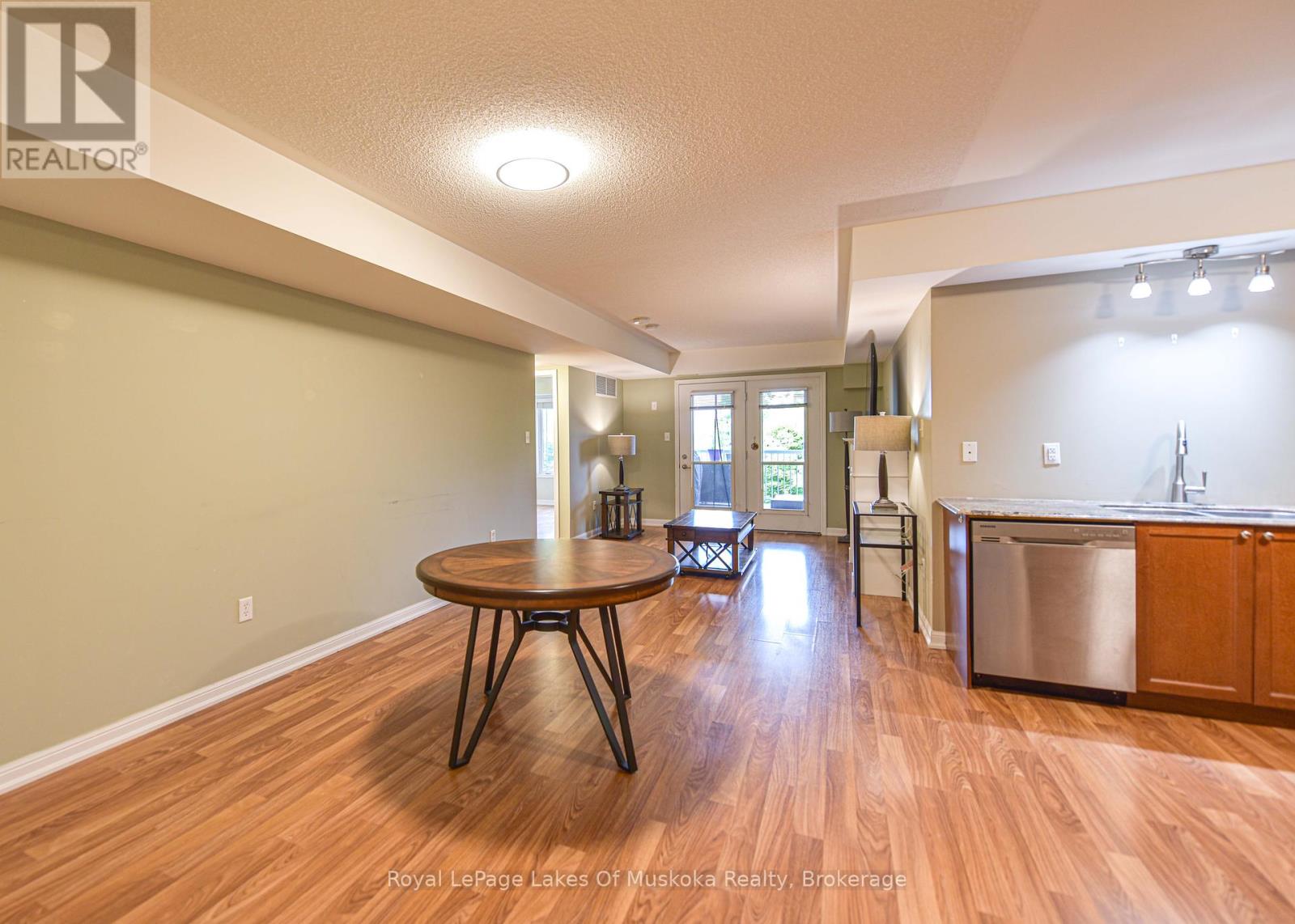 318 - 60 Mulligan Lane, Wasaga Beach, Ontario  L9Z 0C5 - Photo 12 - S12222989