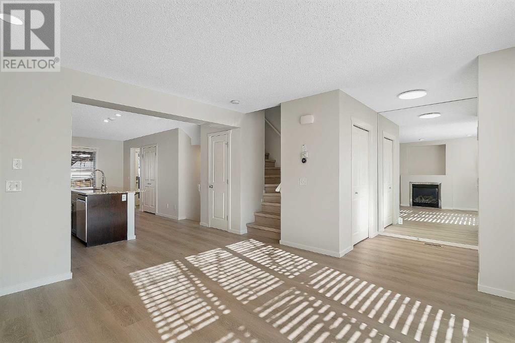 Property at 147 89 Street SW image 3