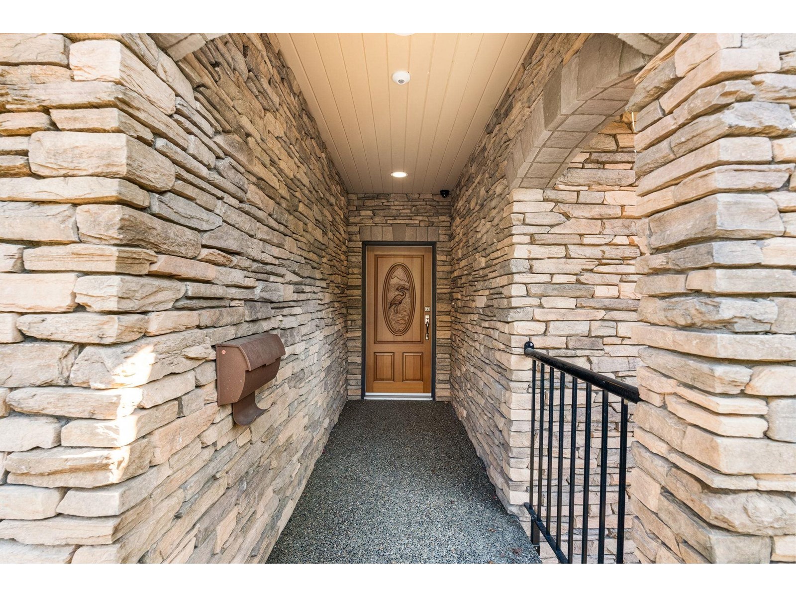 Property at 14728 OXENHAM AVENUE image 3