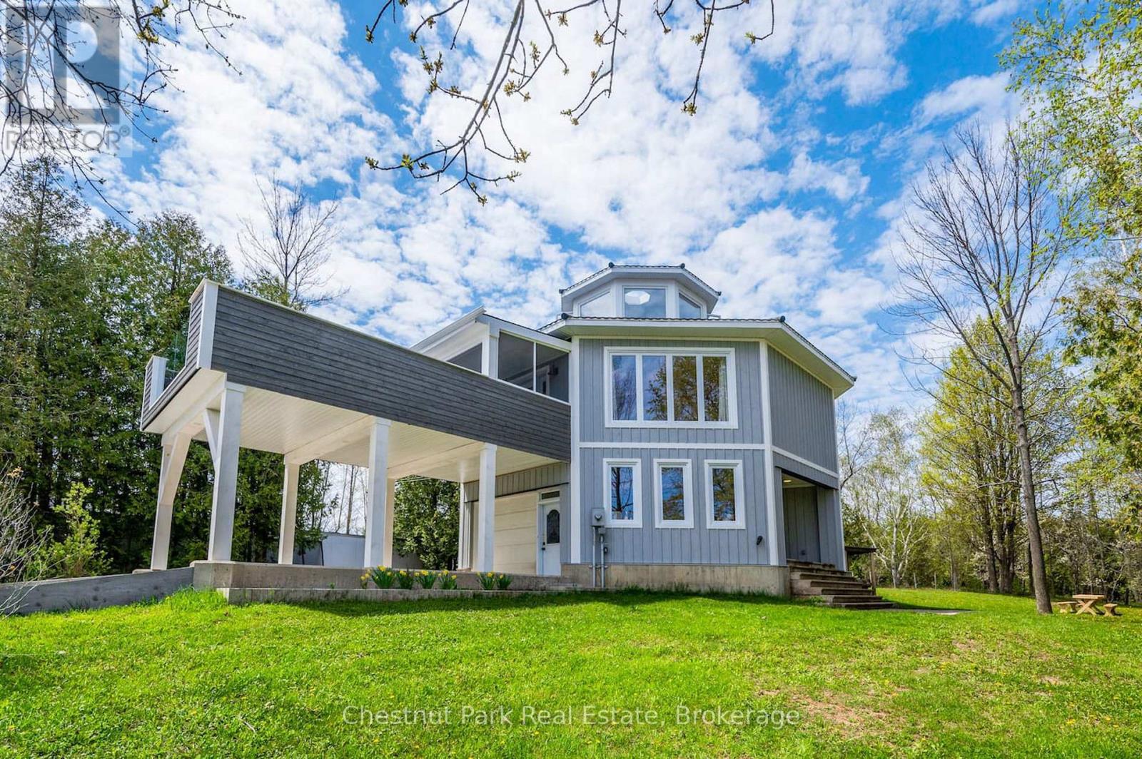 504066 Grey Road 1, Georgian Bluffs, Ontario  N0H 2T0 - Photo 4 - X12222982