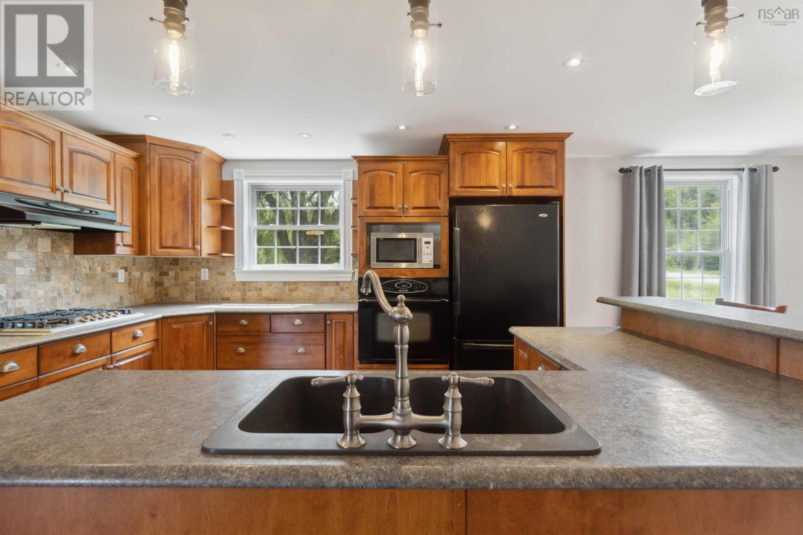 3898 Black Rock Road, Whites Corner, Nova Scotia  B0P 1V0 - Photo 9 - 202514717
