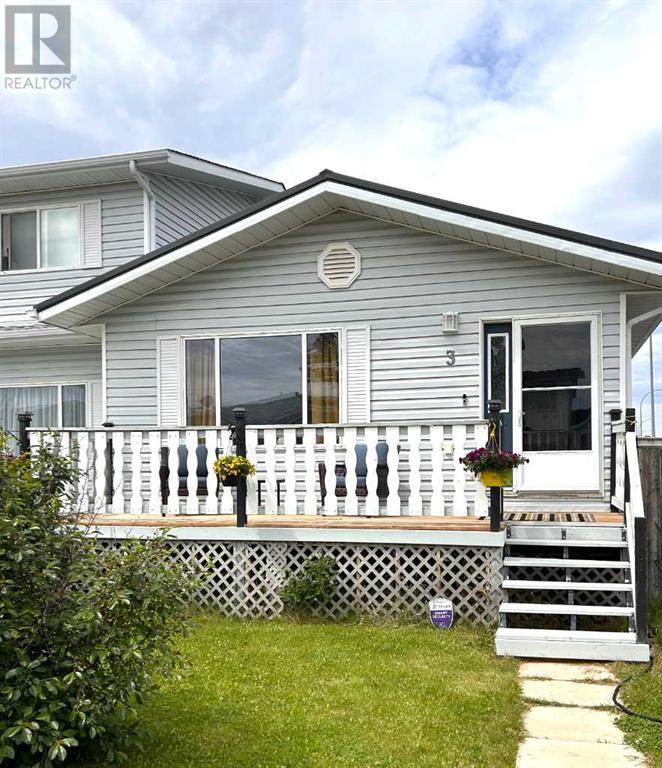 Property at 3 Pleasant Park Close W image 1