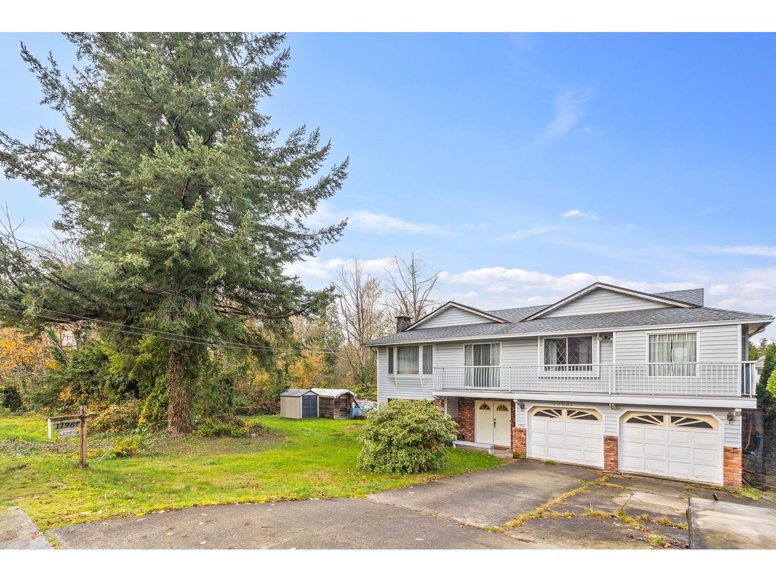 Property at 11961 97A AVENUE image 1