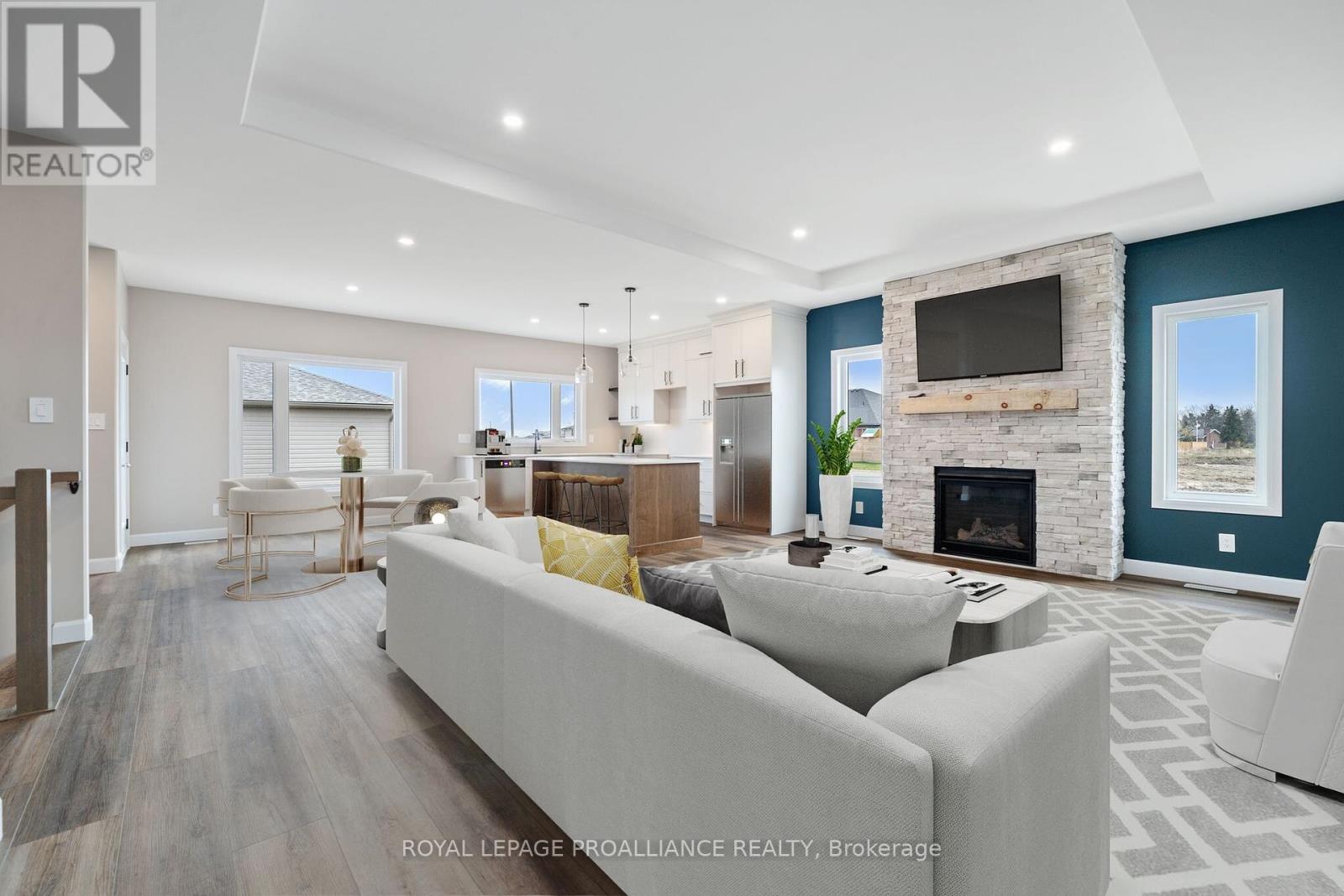 Property at 60 HASTINGS PARK DRIVE image 2