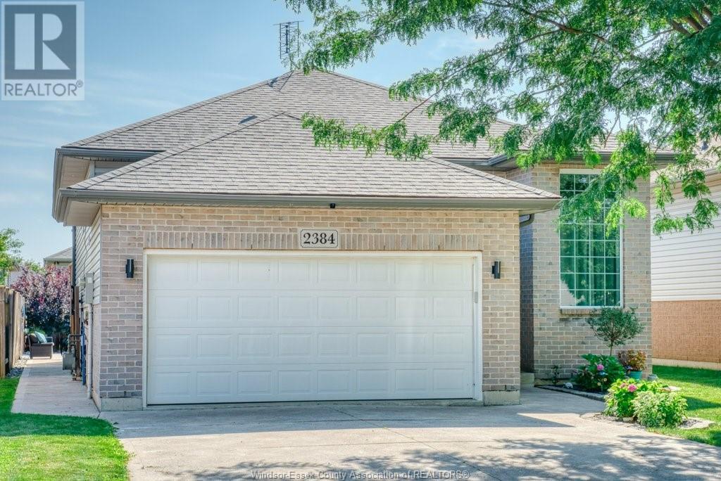 Property at 2384 RADCLIFF AVENUE image 2