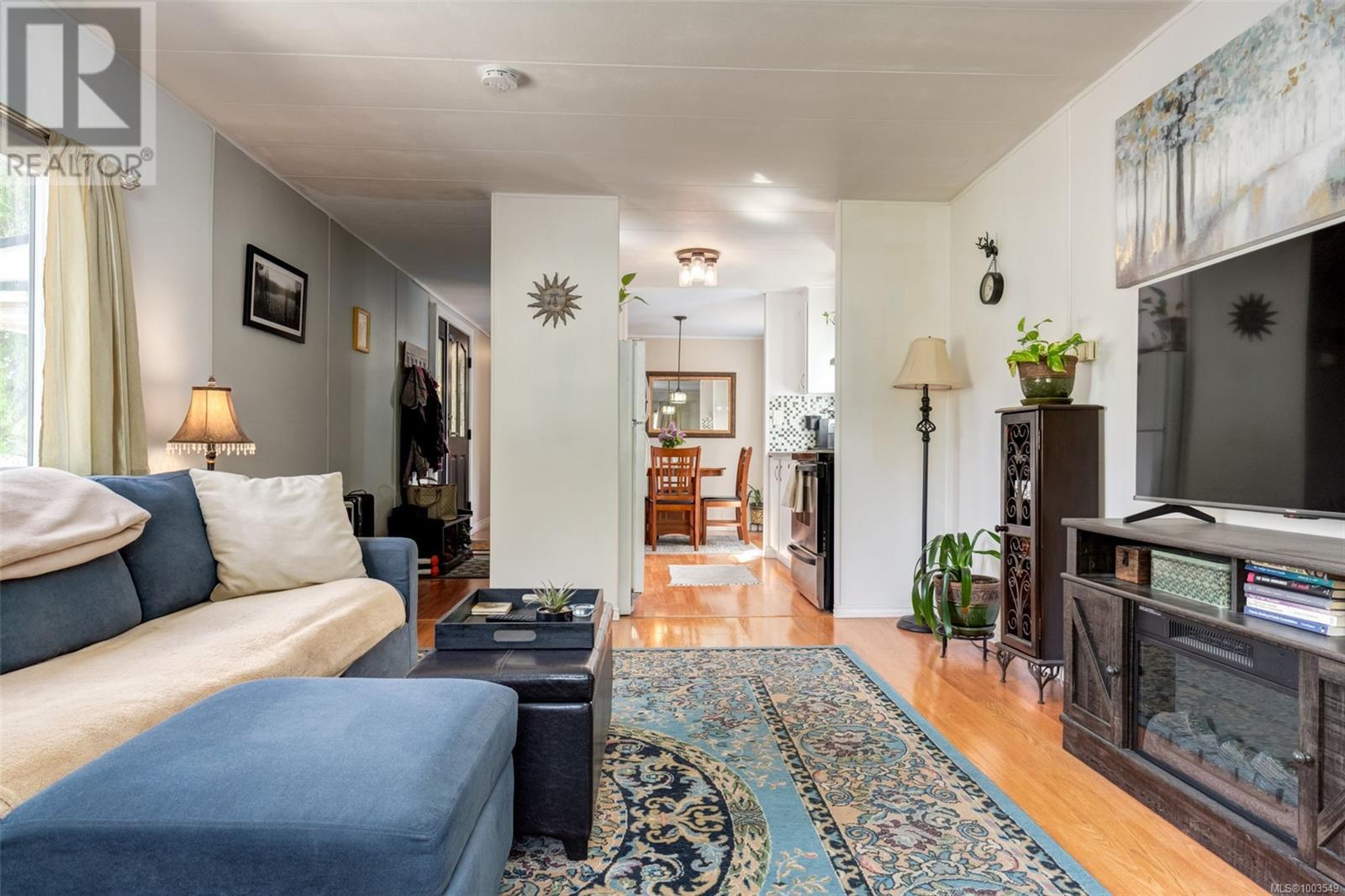 Property at 17 61 12th St image 2