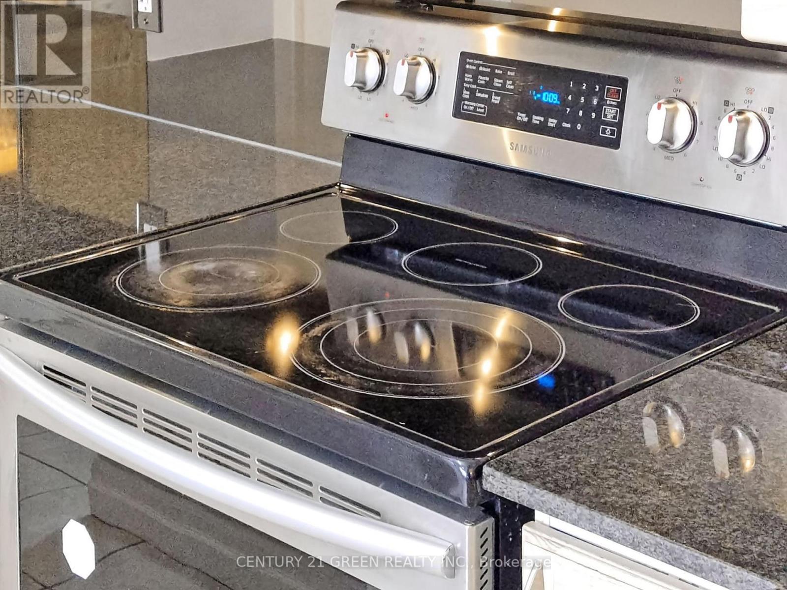 105 - 388 Prince Of Wales Drive, Mississauga, Ontario L5B 0A1 - Photo 11 - W12222952