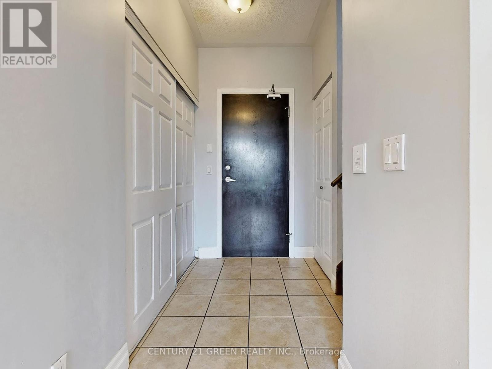 105 - 388 Prince Of Wales Drive, Mississauga, Ontario L5B 0A1 - Photo 16 - W12222952