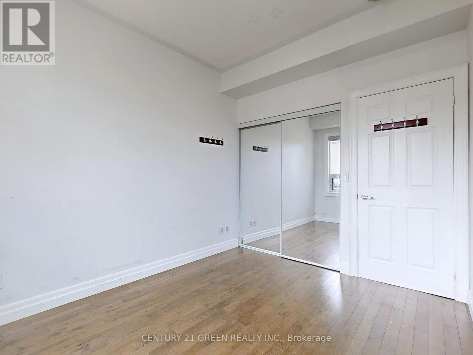 105 - 388 Prince Of Wales Drive, Mississauga, Ontario L5B 0A1 - Photo 28 - W12222952