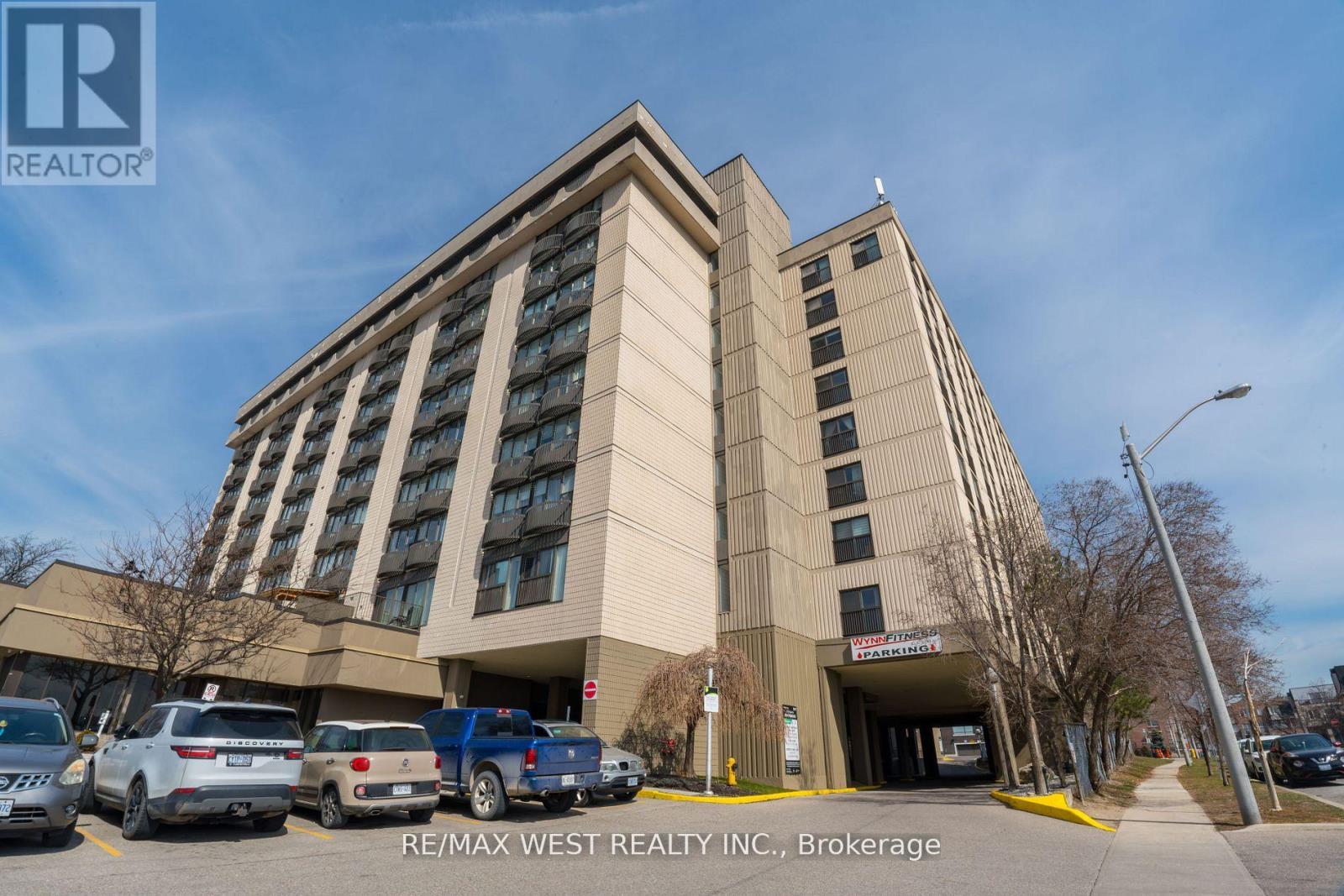 Property at 629 - 2737 KEELE STREET image 1