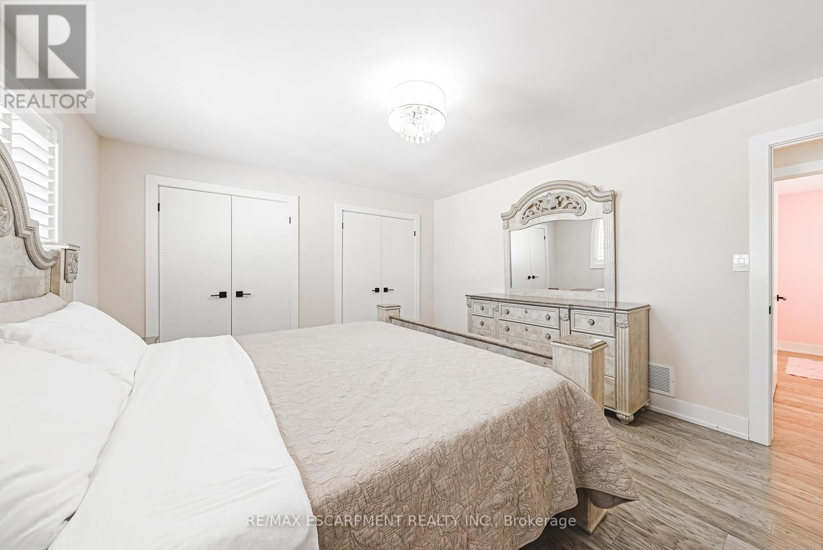 1796 Penny Lane, West Lincoln (West Lincoln), Ontario  L0R 1E0 - Photo 24 - X12223038
