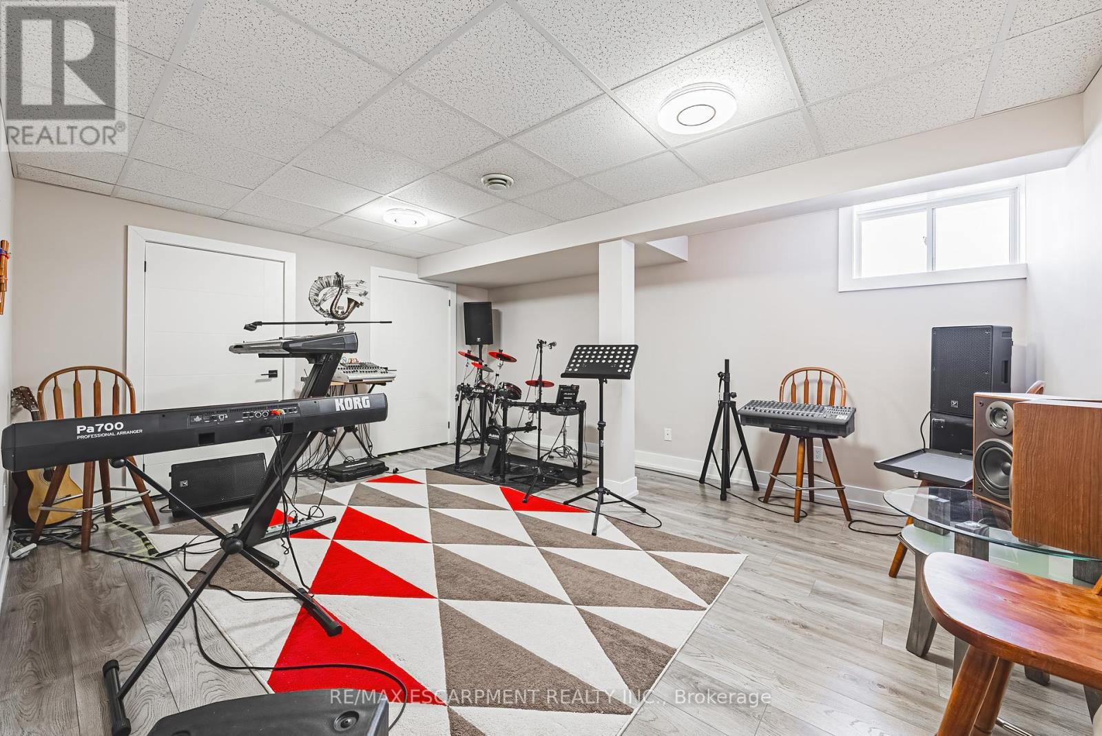 1796 Penny Lane, West Lincoln (West Lincoln), Ontario  L0R 1E0 - Photo 36 - X12223038