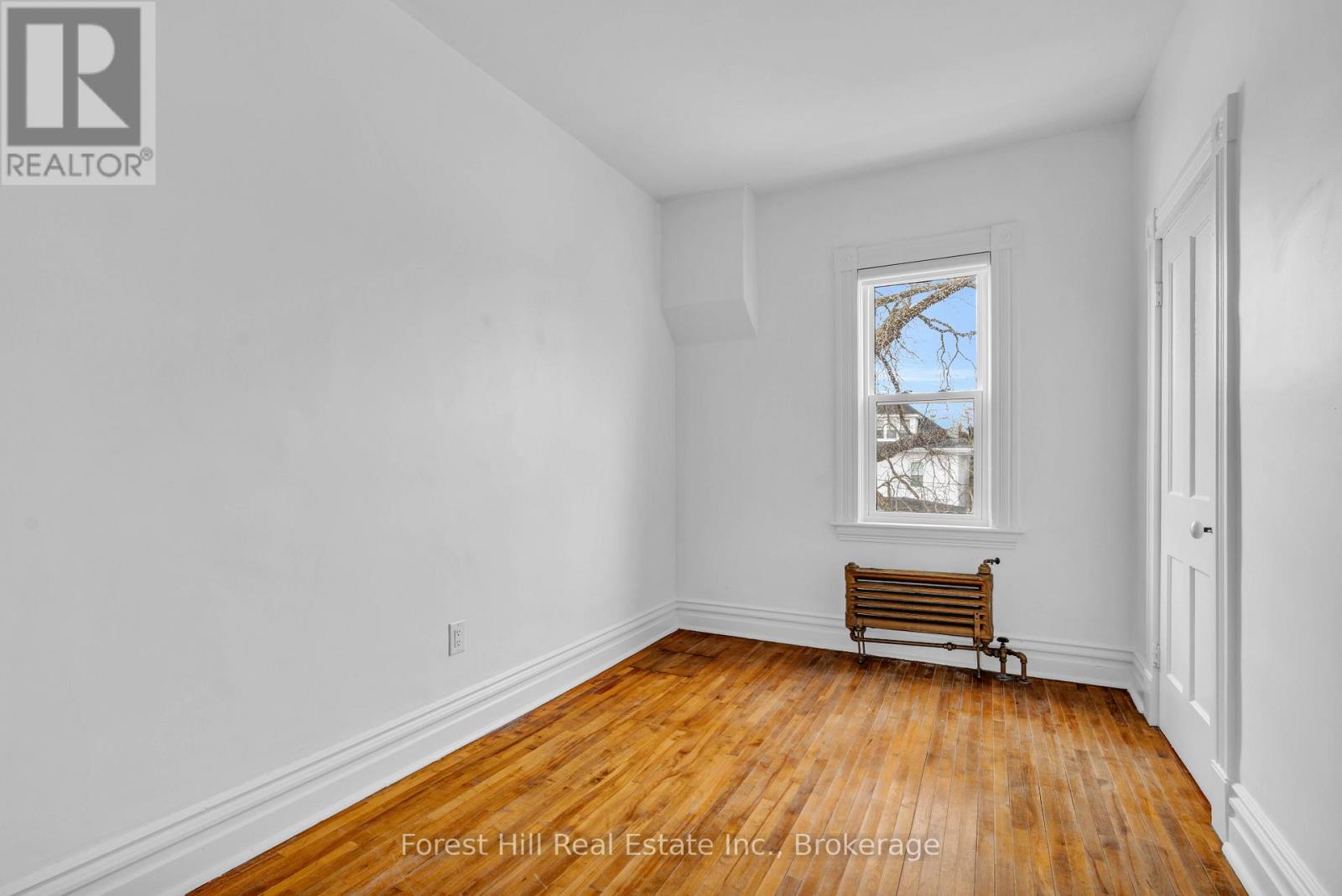 184 Boucher Street E, Meaford, Ontario  N4L 1B7 - Photo 30 - X12223165