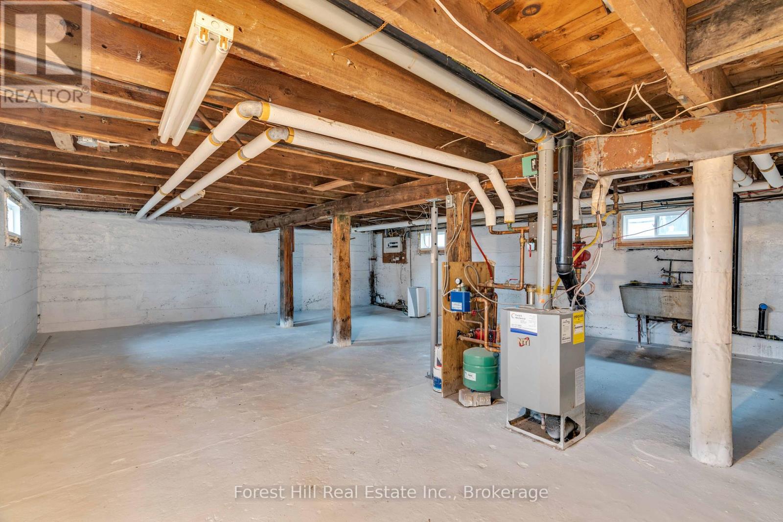 184 Boucher Street E, Meaford, Ontario  N4L 1B7 - Photo 37 - X12223165