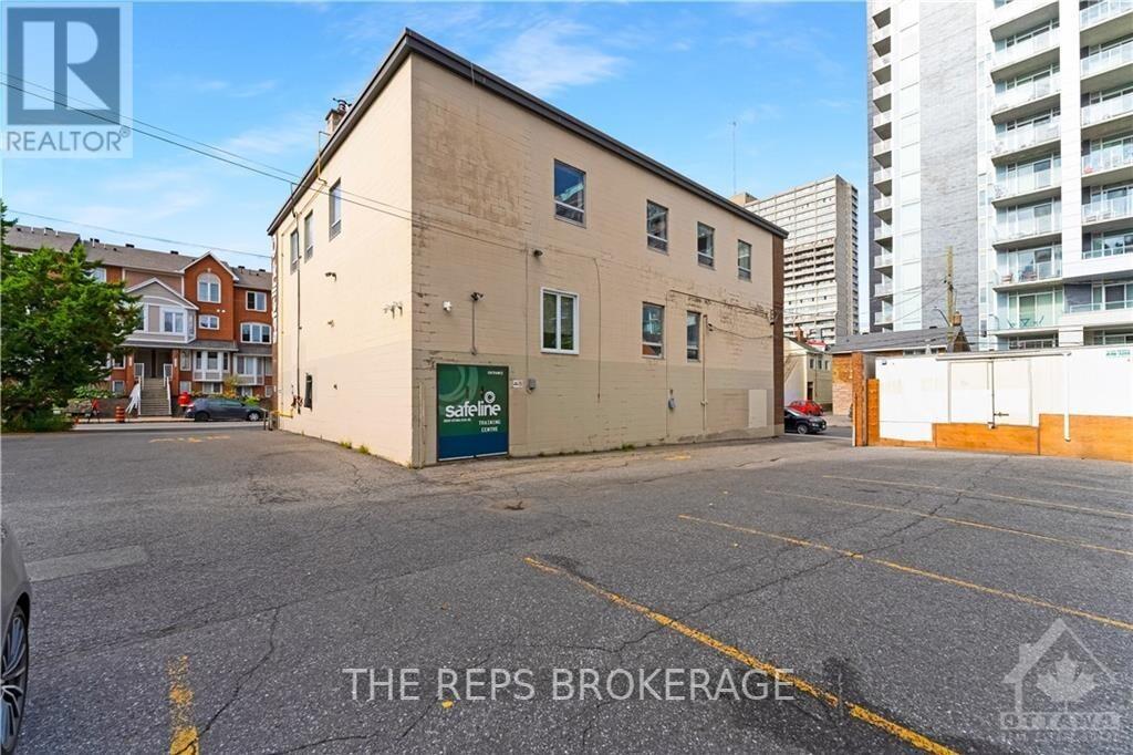 275 Bay Street, Ottawa, Ontario  K1R 5Z5 - Photo 36 - X12223156