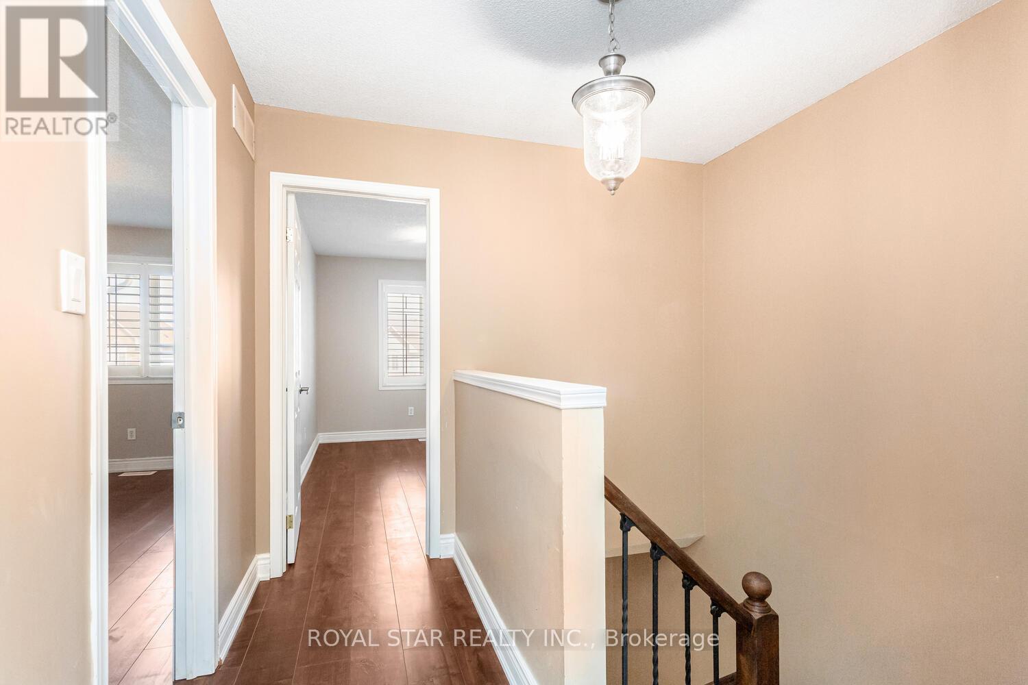86 Meadow Wood Crescent, Hamilton, Ontario  L8J 3Z8 - Photo 12 - X12221460