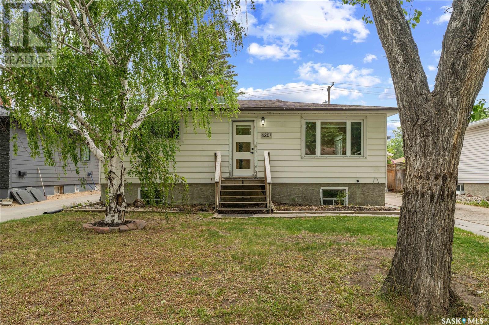 420 Broadway AVENUE E, regina, Saskatchewan