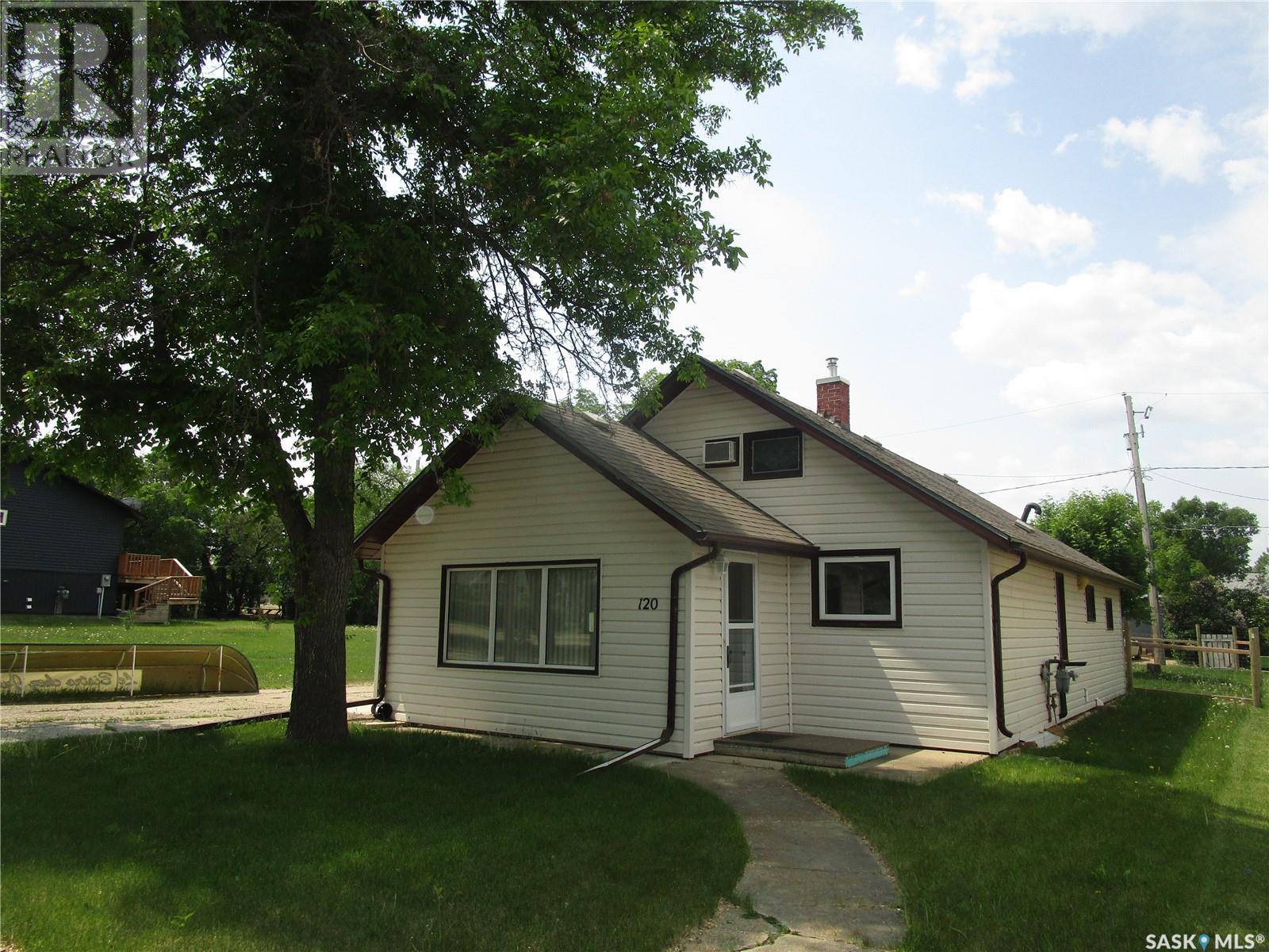 120 2nd STREET E, lafleche, Saskatchewan