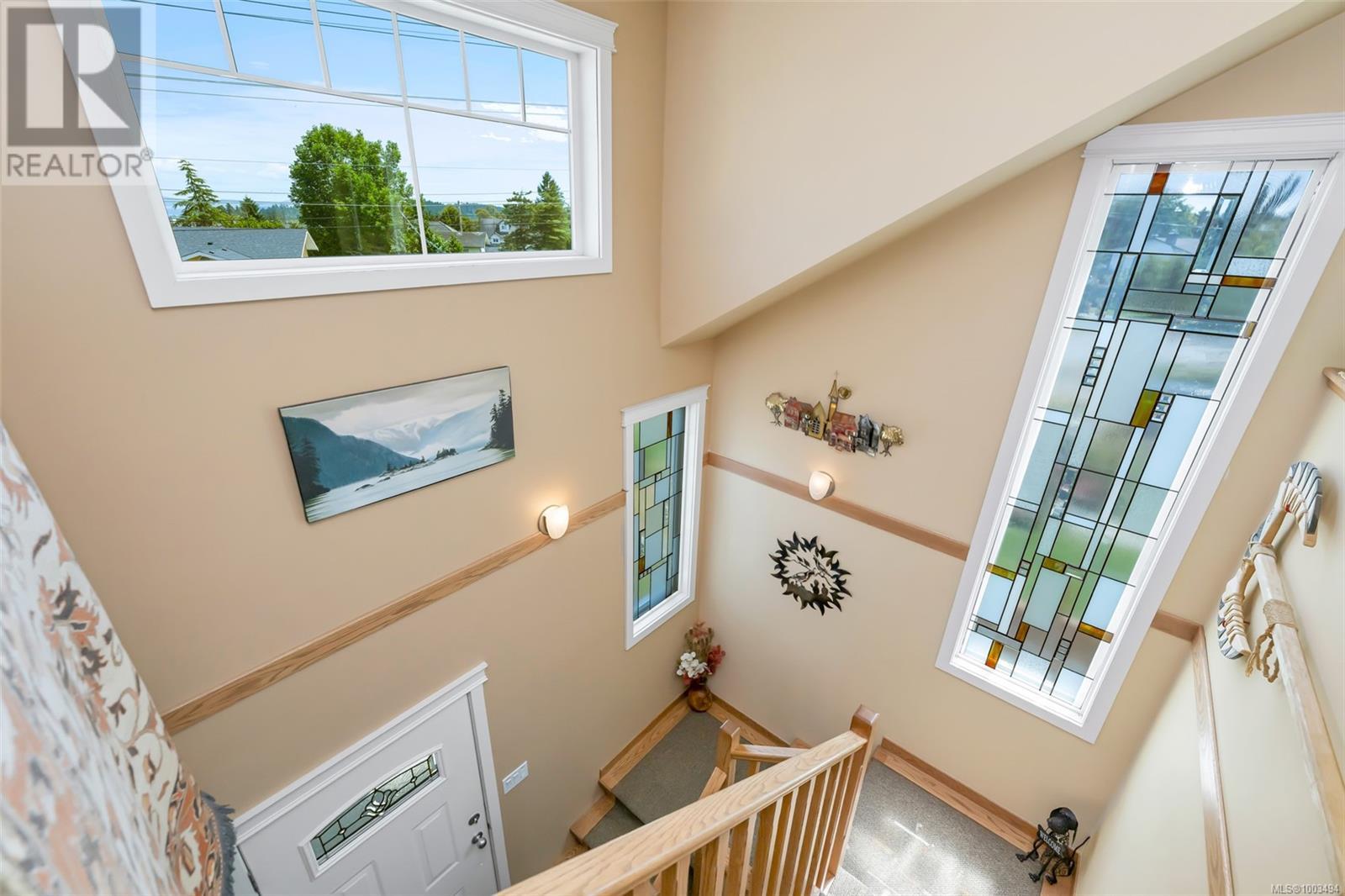 Property at 7928 Wallace Dr image 3