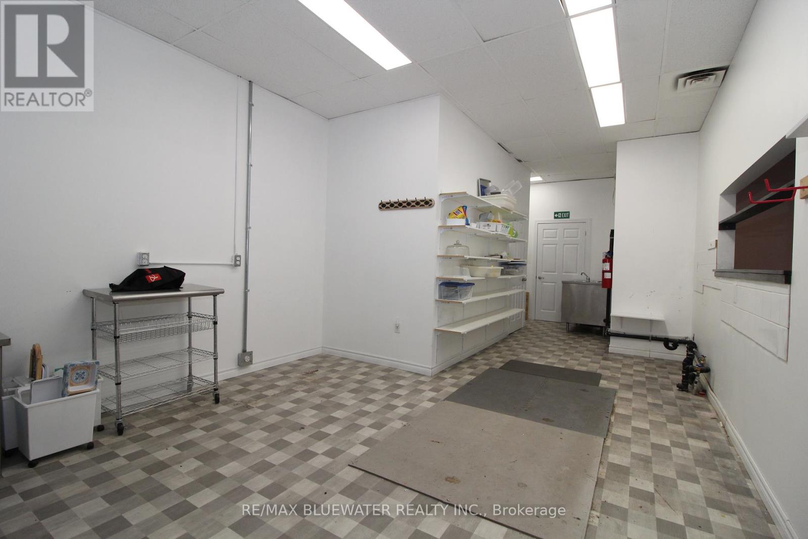 1 - 15 Ontario Street S, Lambton Shores, Ontario  N0M 1T0 - Photo 10 - X12223356