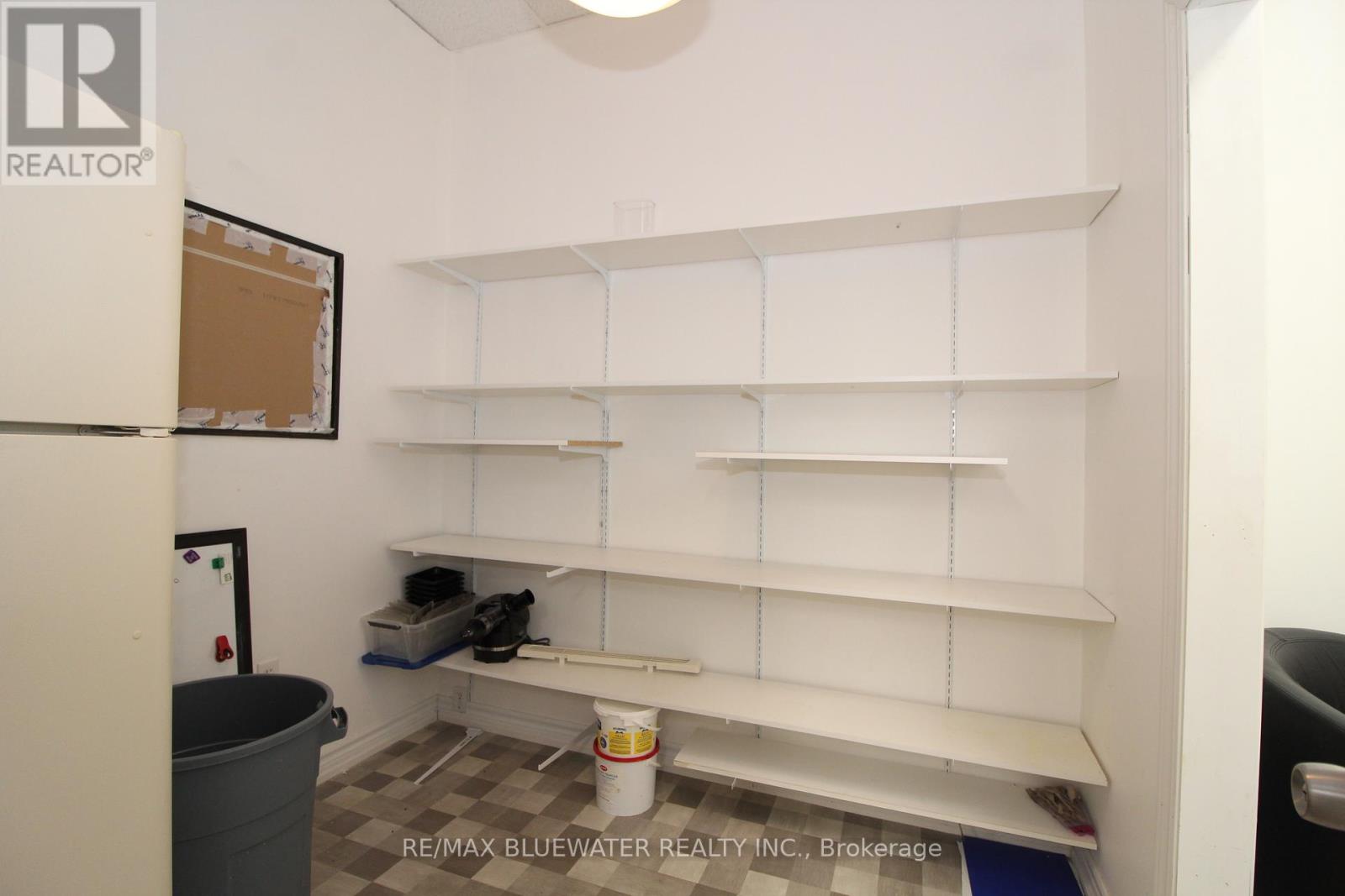 1 - 15 Ontario Street S, Lambton Shores, Ontario  N0M 1T0 - Photo 12 - X12223356