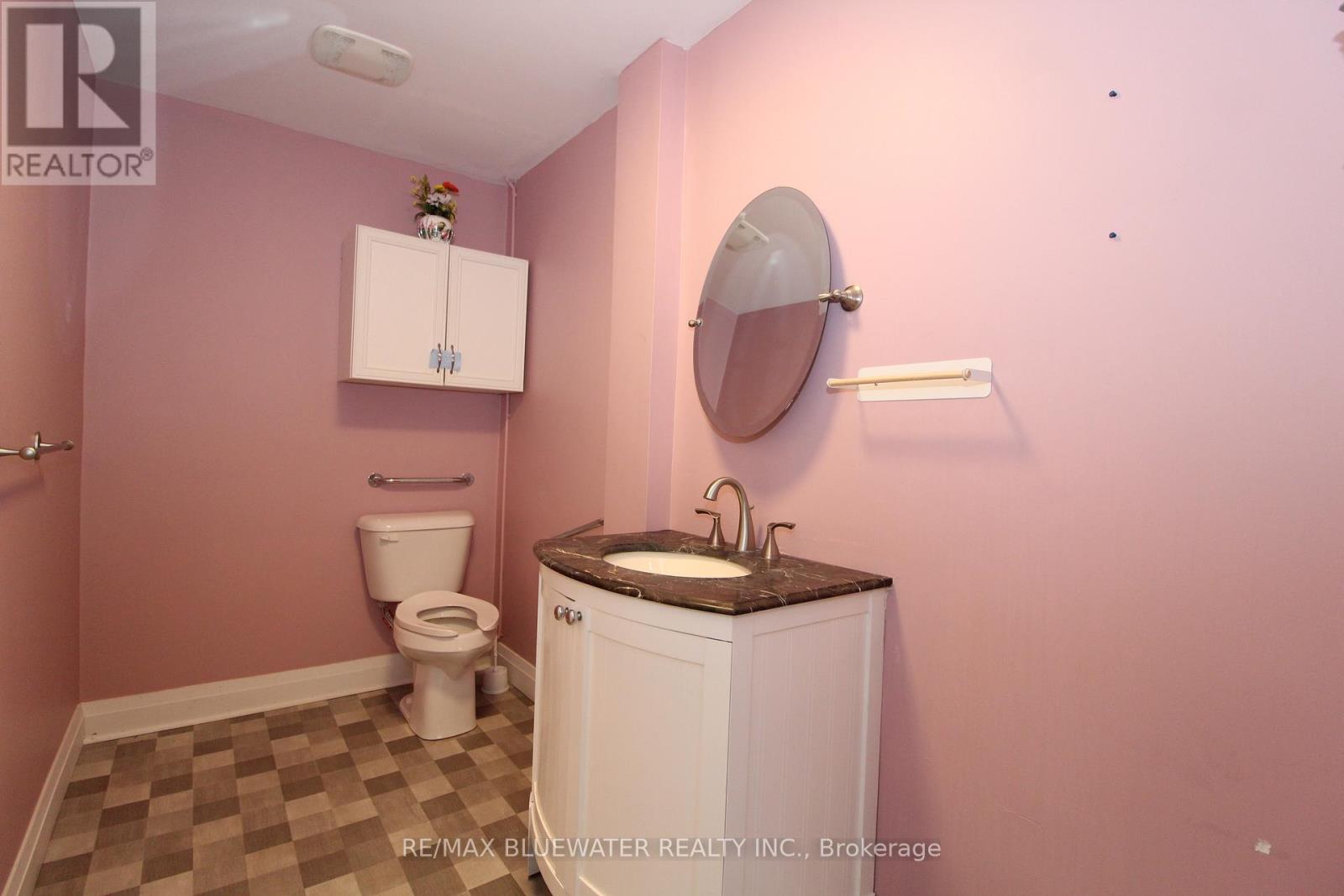 1 - 15 Ontario Street S, Lambton Shores, Ontario  N0M 1T0 - Photo 13 - X12223356