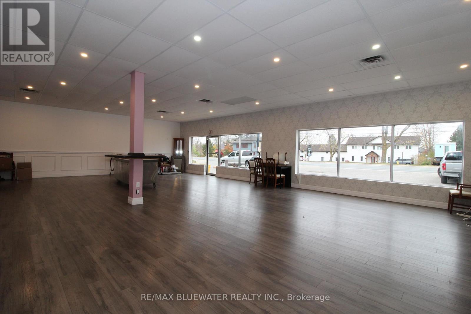 1 - 15 Ontario Street S, Lambton Shores, Ontario  N0M 1T0 - Photo 9 - X12223356