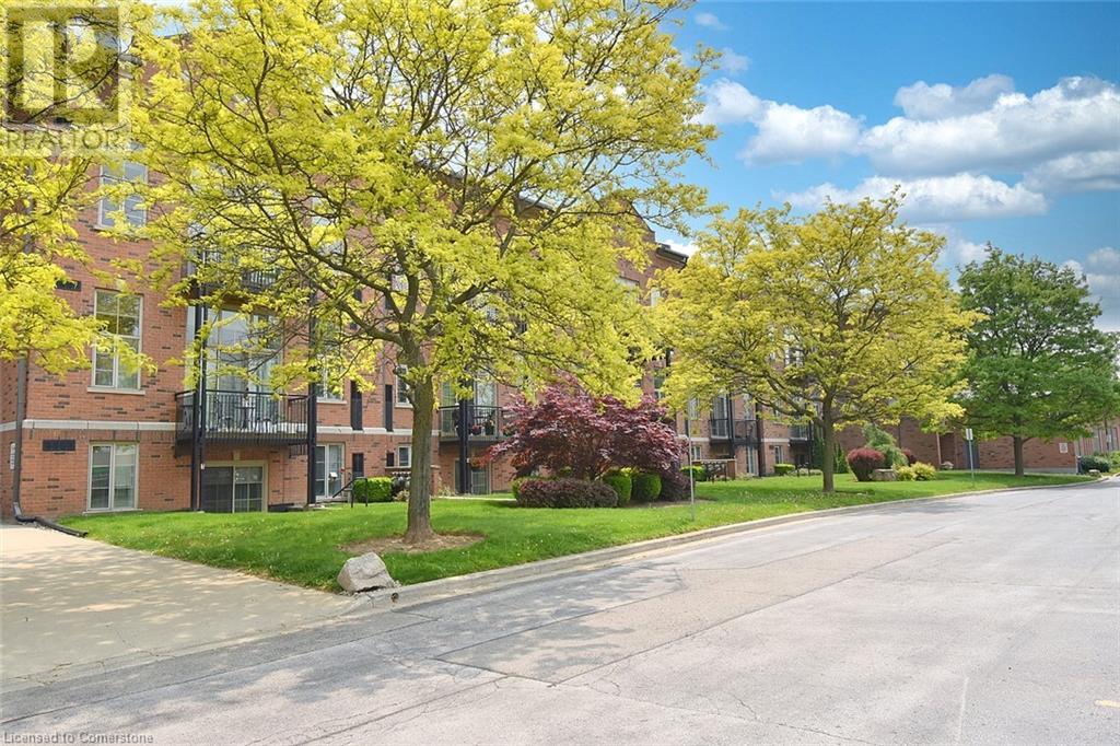 Property at 262 DUNDAS Street E Unit# 406 image 5