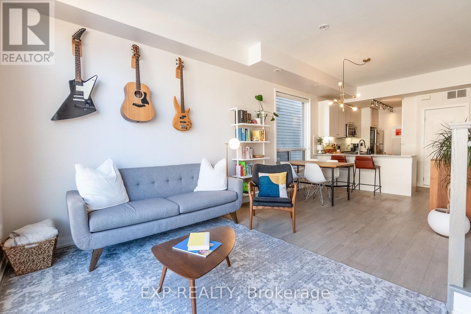 Property at 8 - 1321 GERRARD STREET E image 1