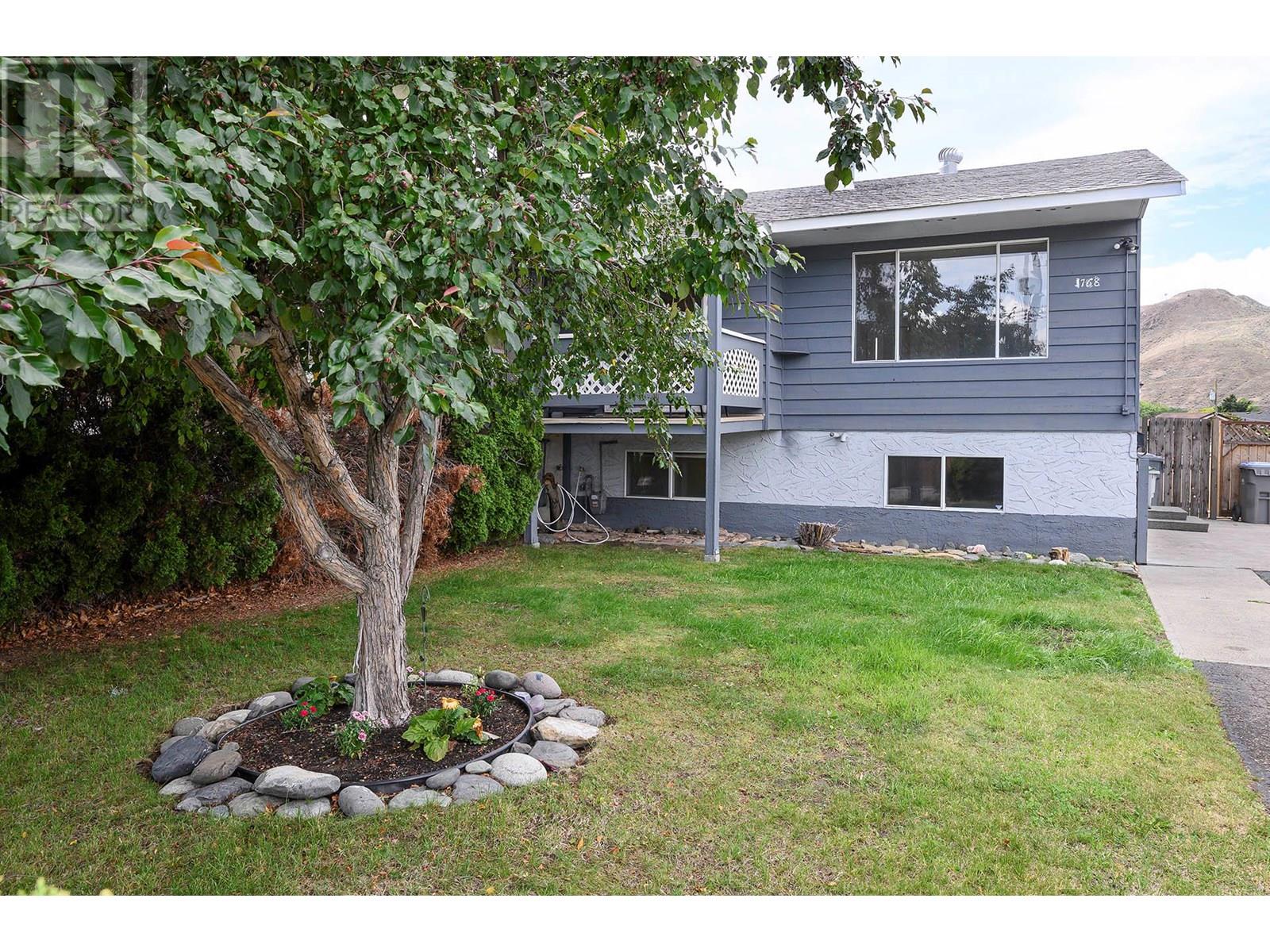 Property at 1768 Fleetwood Avenue image 2