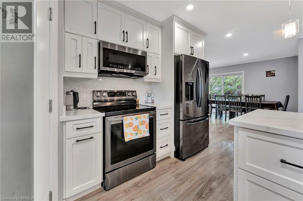 Photo 12 of 49 for 12 Albert Street