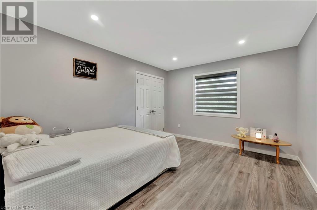 Photo 18 of 49 for 12 Albert Street